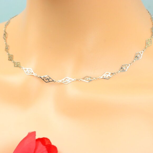 Delicate & Contemporary Necklace Chain, A Lovely Choice for Women, EVCH1771 - Picture 1 of 10